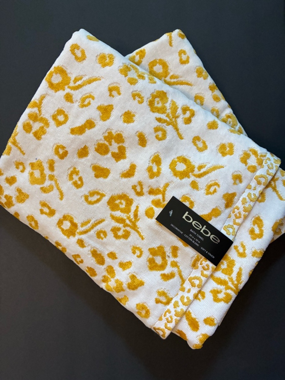 Golden Animal Print bath towels set